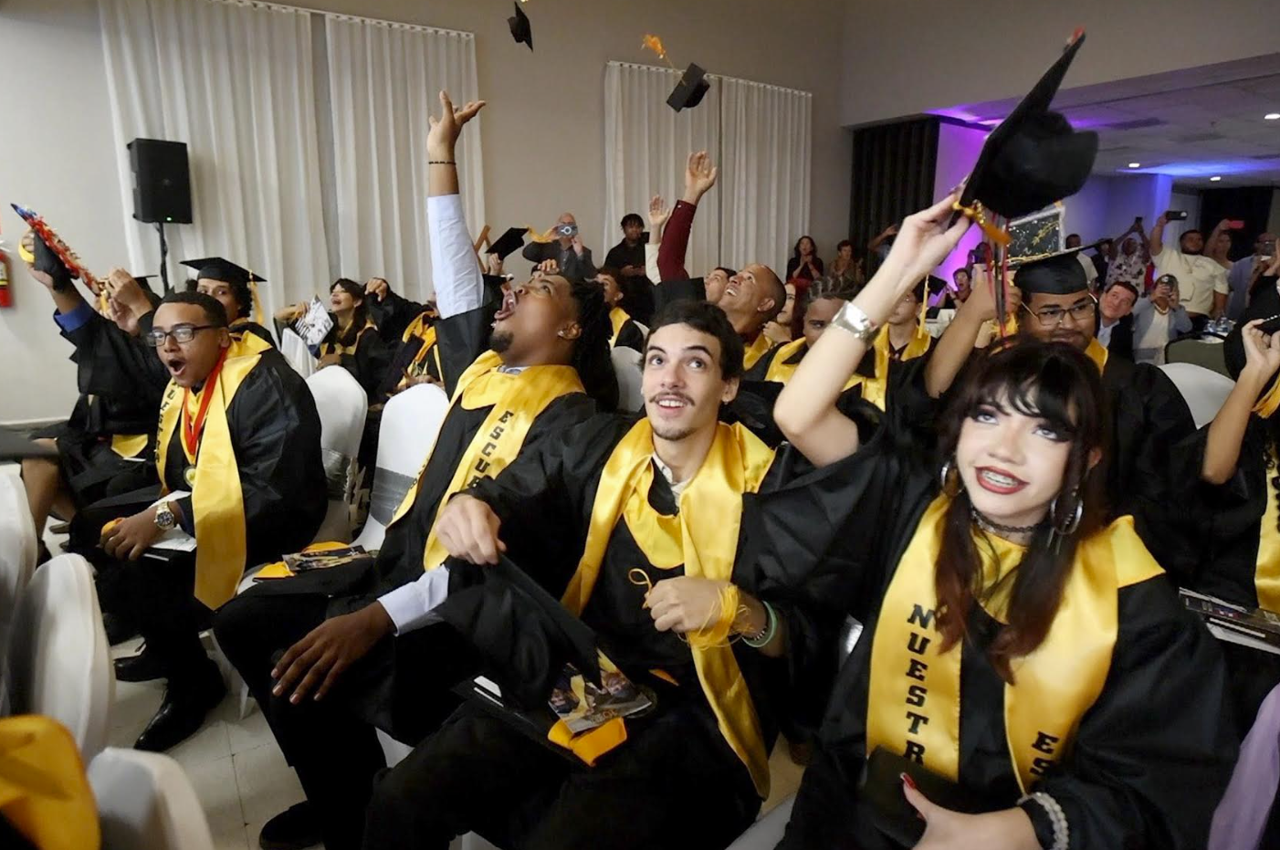 Nuestra Escuela celebra sus 25 años en una amorosa graduación
