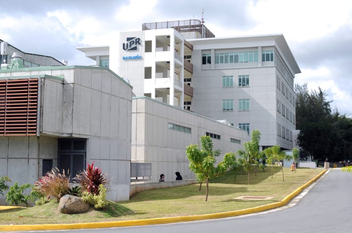 UPR Bayamón recibe subvención millonaria para proyectos en energía y sostenibilidad